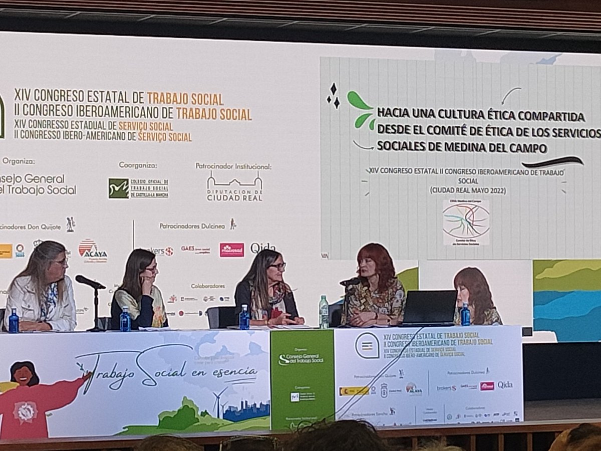 Rosa Vegas con el Comité de ética de Servicios Sociales de Medina del Campo. Valladolid#CongresoTs