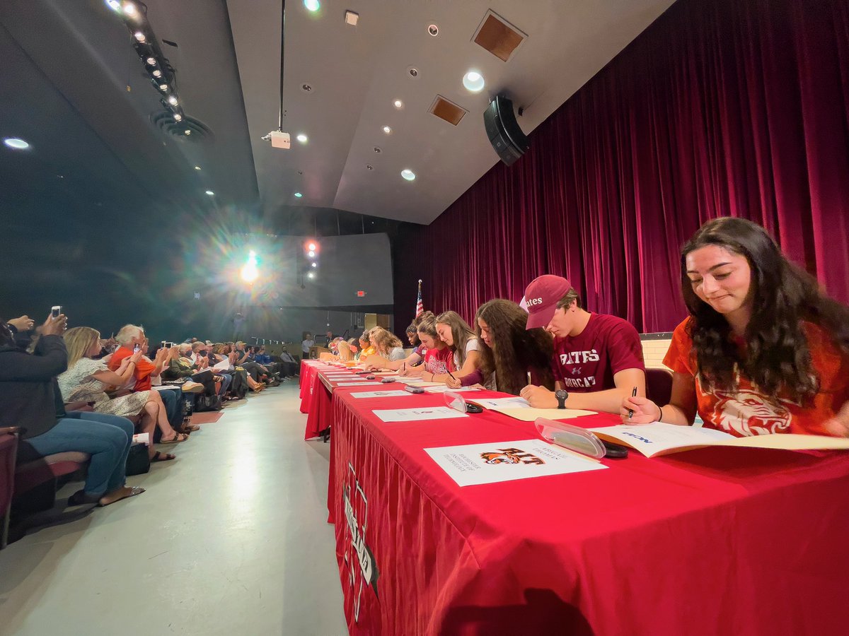 NiskayunaCSD tweet media