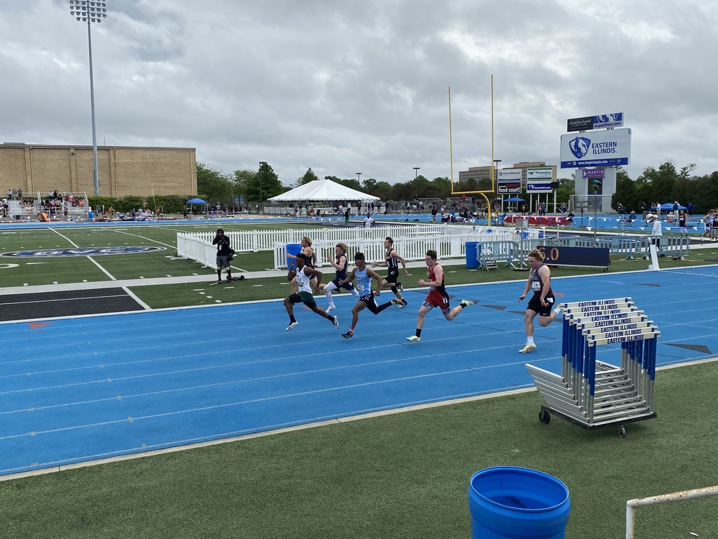 Max Allen in action in the 100m dash at the IHSA State Meet.  #GoKnights