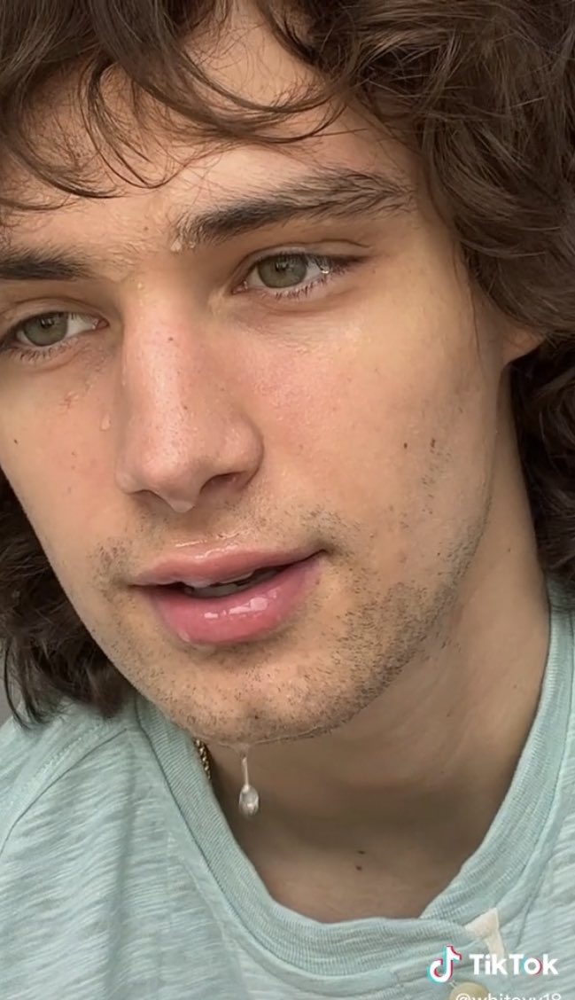 RobinScrutton's tweet photo. These pictures are unreal 😳🥵 I’m totally in love with them 🔥 Well done William! #Beyondhot #Whiteyynation @w_white18 ❤️👑🥵 https://t.co/9bNJLkGP75