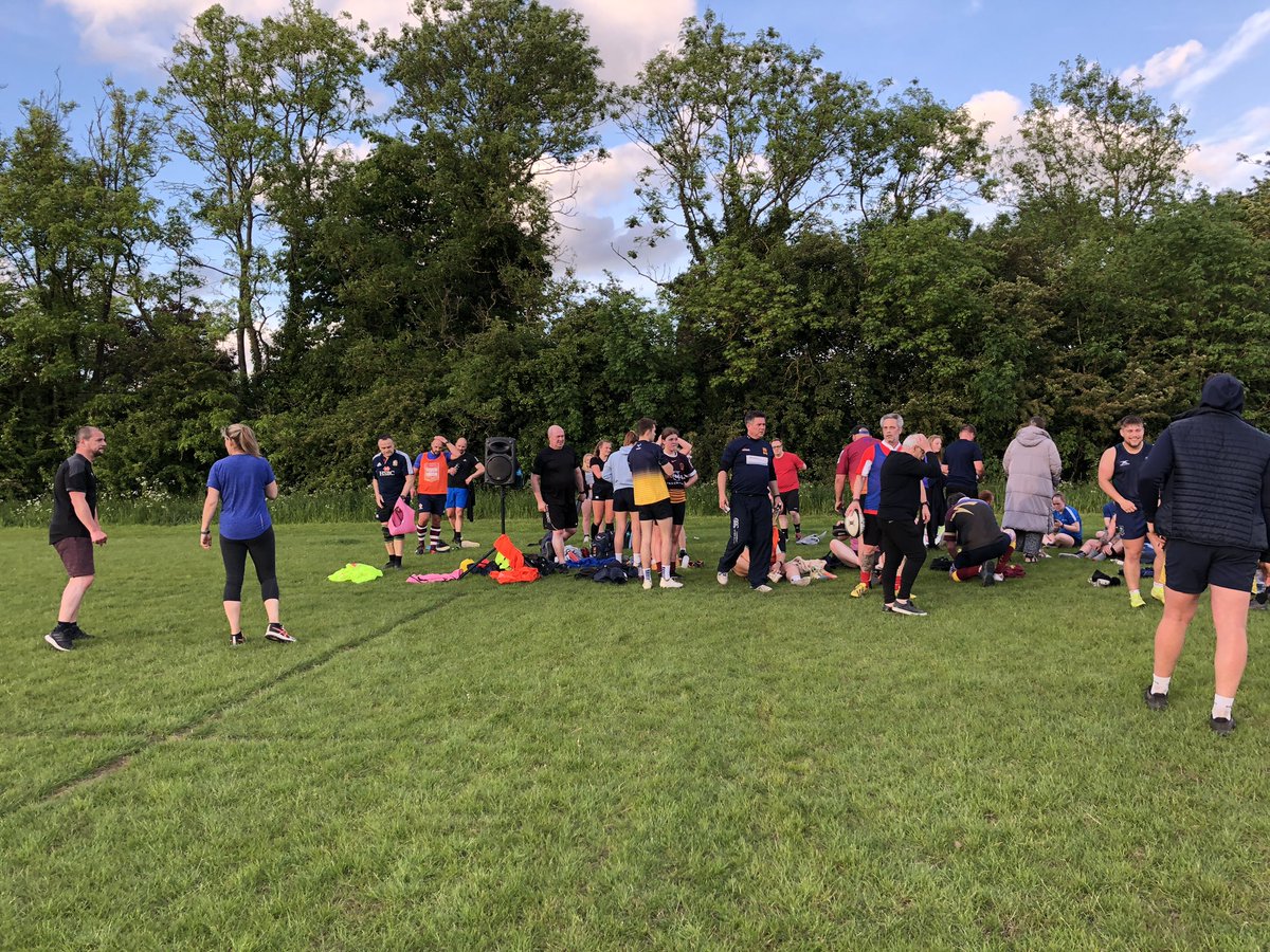 O2touchsandal's tweet photo. Everyone had another great Touch Union session @sandalrufc last night, great turnout too #TouchUnion #SocialRugby #TouchAndPass https://t.co/DDhuKqihOb