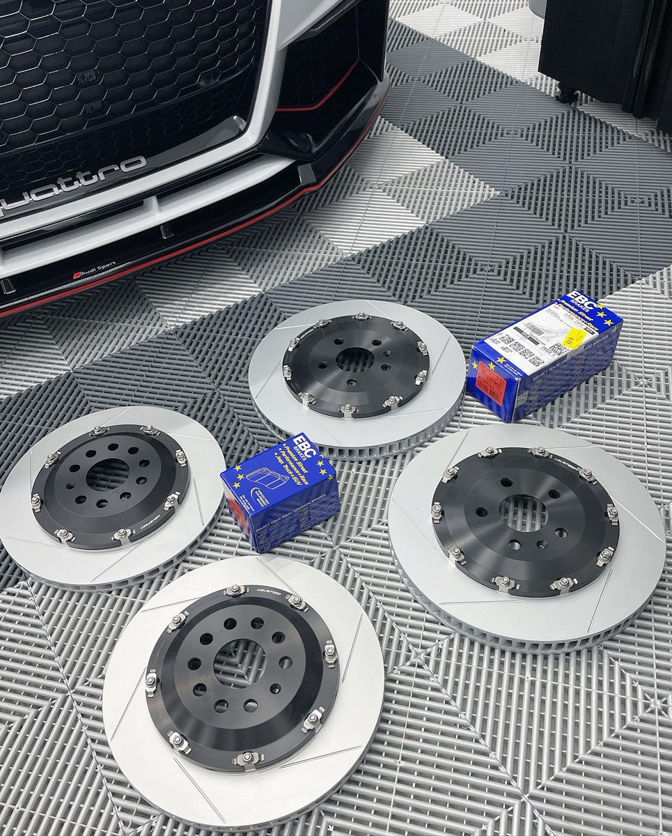 neuspeedaps's tweet image. Big day for @s3xyboosttrs! Reaping the benefits of our lightweight, full-floating two-piece brake rotors utilizing H-Bobbin hardware and 7075-T6 aluminum hats for better strength and lower defection rate compared to the competition's inferior 6061-T6.
