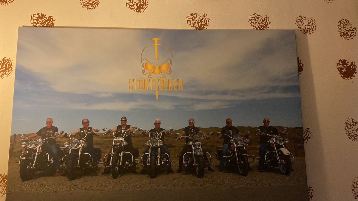 sankt_kackulus's tweet photo. Bin jetzt offiziell ein✨Störtebiker✨ https://t.co/U0TBhXBNXn