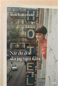 KarinSorbring's tweet photo. Hade jag fortfarande varit recensent för söndagsbilagans boksida (och inte varit för partisk i den rollen i och med att @Reuterskiold och jag har varit kolleger) hade jag gett ”När du dör ska jag vara nära” 🐝🐝🐝🐝🐝 i betyg. Briljant språk, oerhört fint och starkt berättat! ⭐️ https://t.co/23aakua3B6
