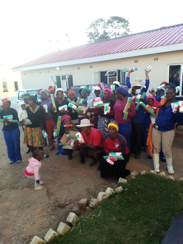 wlsazw's tweet photo. WLSA donated hygiene kits  to inmates at Marondera Female Prison 
#AccessToJustice #MakingTheLawWork
@FordFoundation @NLinZimbabwe @unwomenzw @GenderZimbabwe  @GwenTrust https://t.co/3pL2j0AjAl