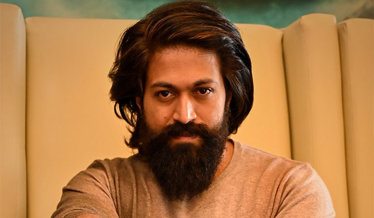 boxoofice's tweet photo. #Yash hasn't announced his next film yet but there are speculations that the official announcement about his next film might come on June 3rd. #KGFChapter2 #Yash #YashBoss #KGF2Review #KGF2 #KGFChapter2review #KGF2InCinemas https://t.co/FHYgxuJRrw