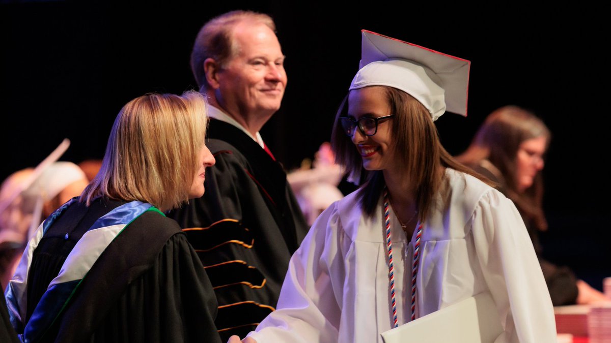 Congratulations to the Collegiate High School Class of 2022! This year's class consists of 92 graduates - 98% of which earned an associate's degree from NWFSC in addition to a high school diploma. #nwfsc #collegiatehighschool
