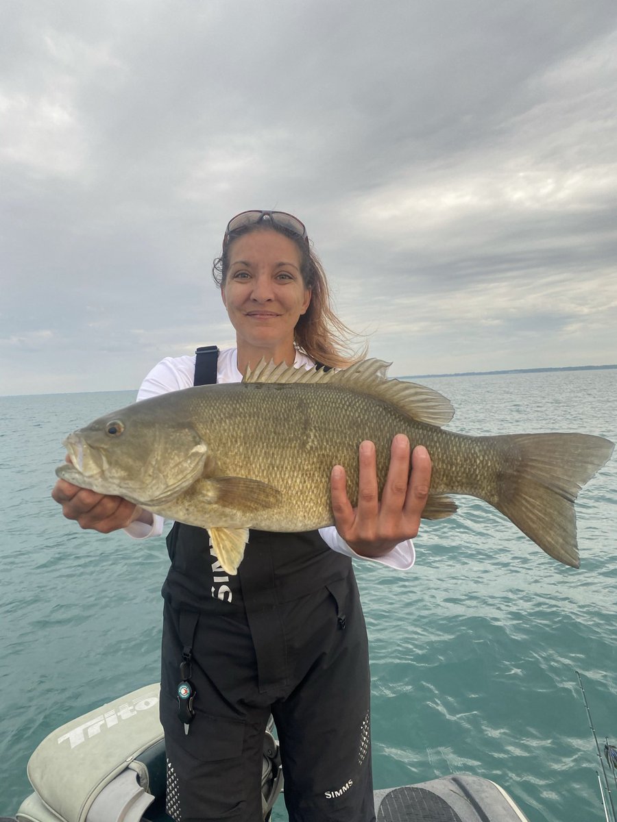 mckrose24's tweet photo. #watchikelive #myPB #smallmouth weighing in at 5.8 lbs. https://t.co/TWTLEVKL1p