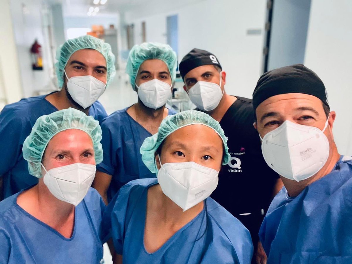 ClinicasQvision's tweet photo. #QvisionInside 

Hemos recibido la visita de @OCULUSofficial 🇩🇪, con el objetivo de conocer los detalles de nuestros Circuitos de Quirófano y Consulta.

Encantados de haber compartido estos días con Vosotros! 🙏🏼☺️ https://t.co/mNIDXRGIhQ