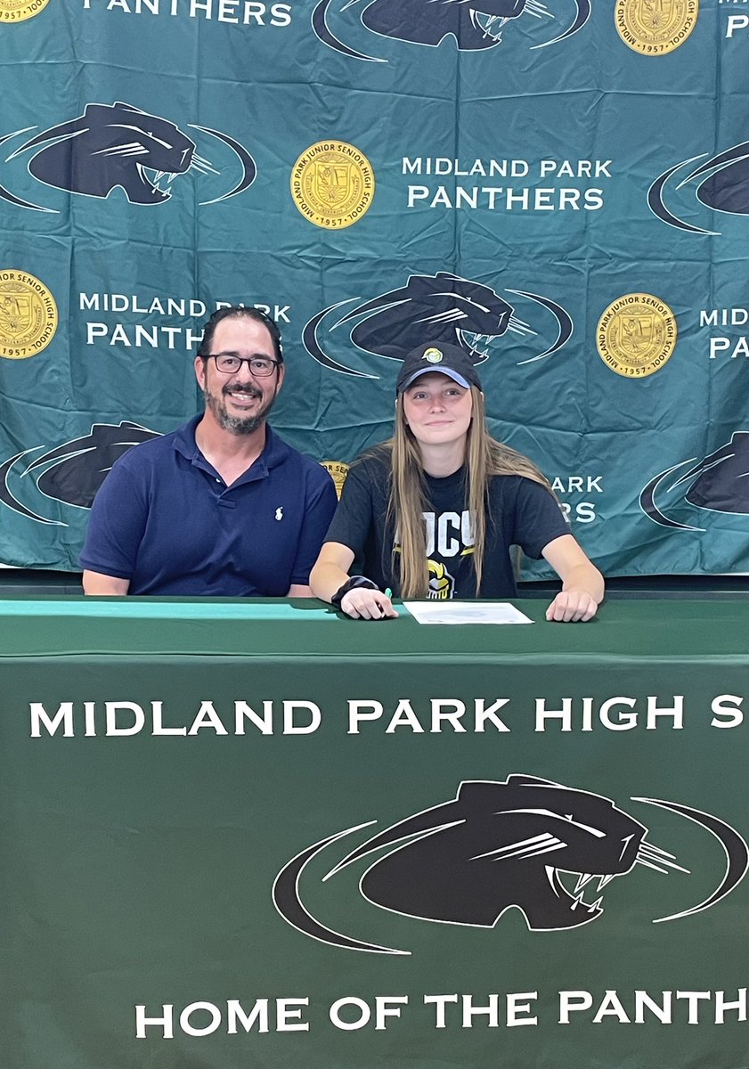 So proud of Brandi Shortway on signing day has committed to NJCU to continue her softball career! It’s been a absolute pleasure watching you play. Good Luck Brandi! <a href="/NJCUAthletics/">NJCUGothicKnights</a> <a href="/NJCUSoftball/">NJCU Softball</a> <a href="/AthleticsMPS/">MPS Athletics</a> #NEXTGIRLUP #MPPANTHERSOFTBALL