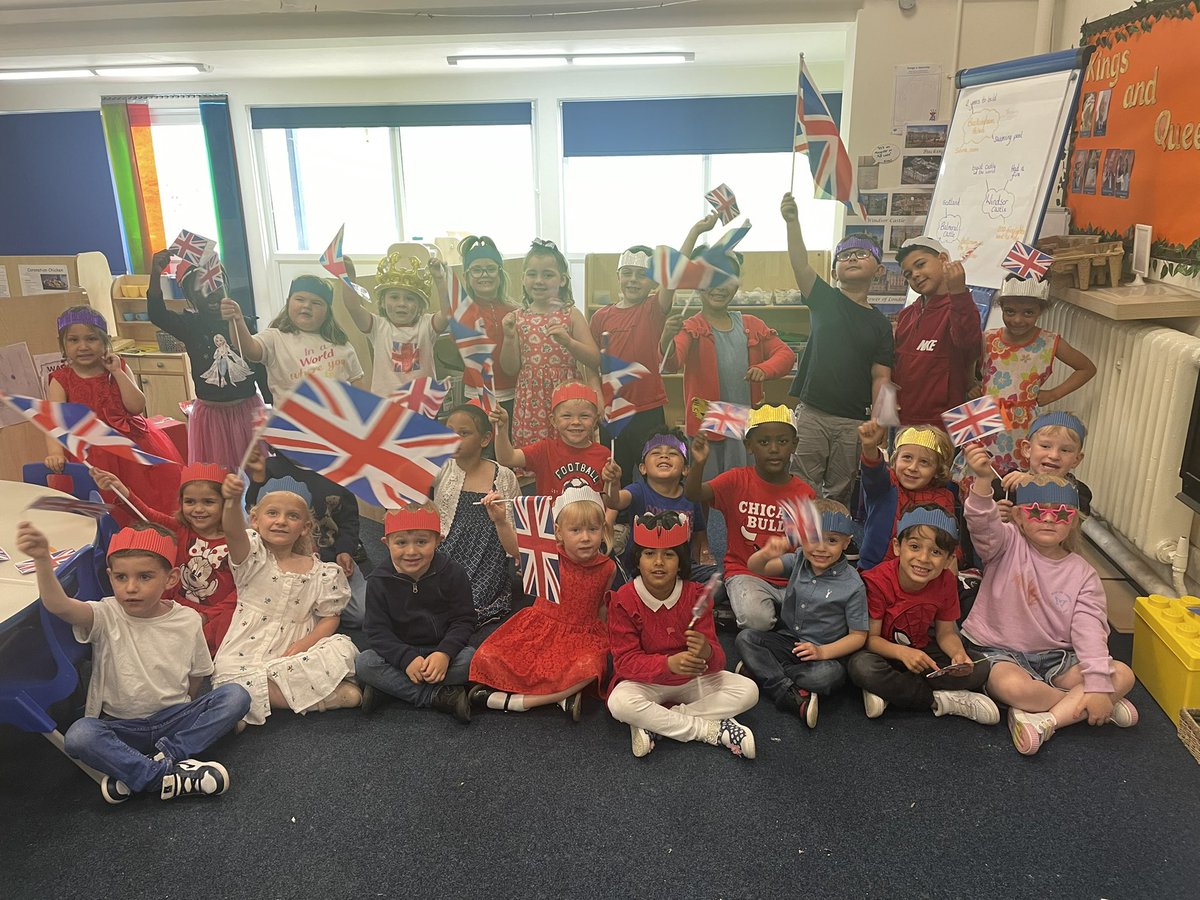 Miss Middleton (@missmiddletonhb) on Twitter photo Reception Blue has had the best day celebrating the Queen’s Platinum Jubilee <a href="/HartleyBrookPri/">Hartley Brook Academy</a> <a href="/hb_misssimpson/">Miss Simpson HB</a> #PlatinumJubilee #weareasteea #eyfs Reception Blue has had the best day celebrating the Queen’s Platinum Jubilee <a href="/HartleyBrookPri/">Hartley Brook Academy</a> <a href="/hb_misssimpson/">Miss Simpson HB</a> #PlatinumJubilee #weareasteea #eyfs