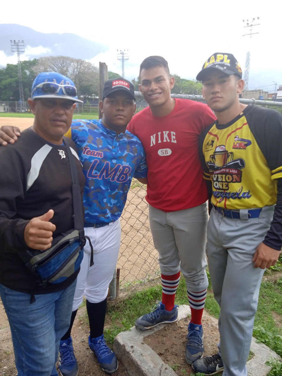 LMBeisbolacade2's tweet photo. Estamos presente en el evento Latino América Prospect League @Melvinmora
#Guatire
#ConlaBendiciondeDios
🔥⚾🇻🇪🔥⚾🇻🇪🔥⚾🇻🇪🔥⚾🇻🇪 https://t.co/LrF37NT9Gh