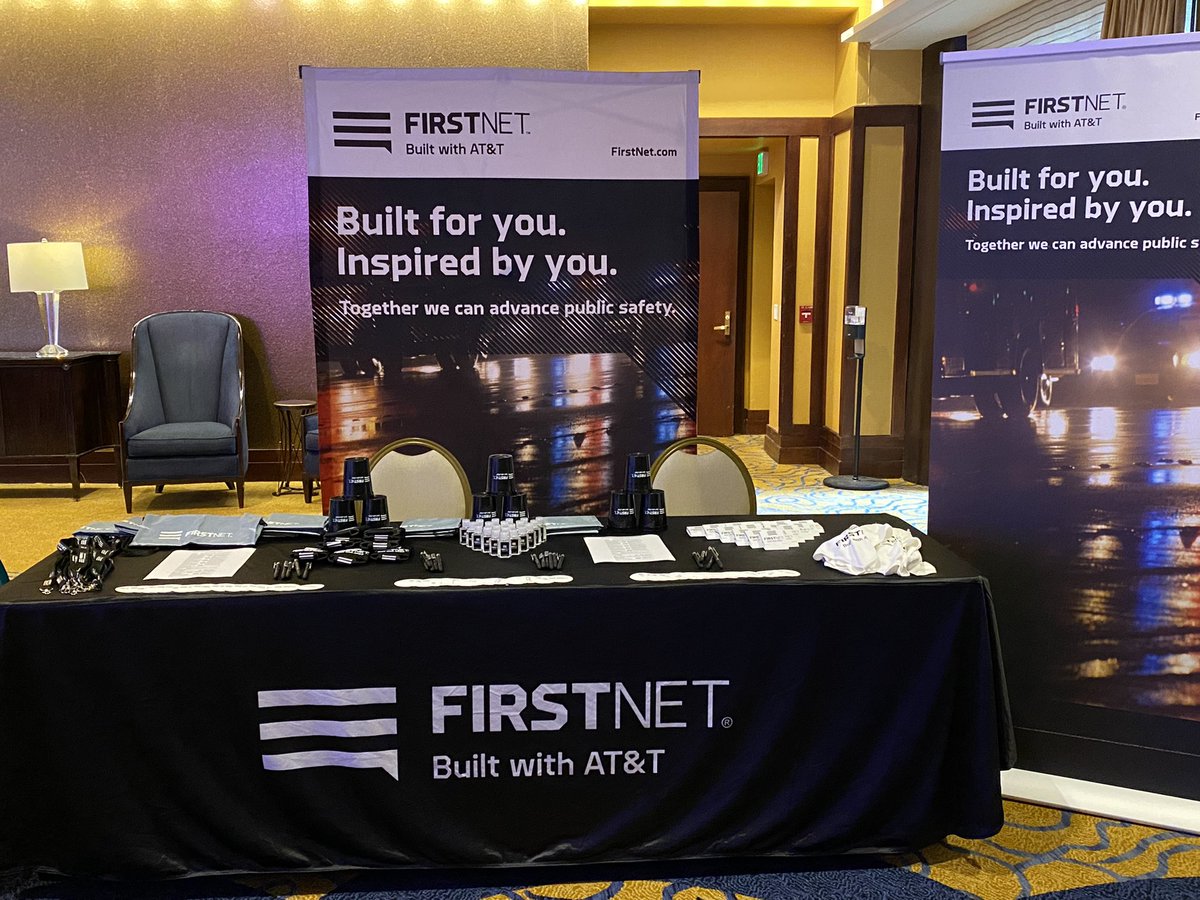 Setup and looking forward to spending time with our frontline officers at the POAM conference. #lifeatatt #FirstNet #SignatureMoves <a href="/S1GLM_/">GLM Signature Team</a> <a href="/TomMonahan10/">Tom Monahan</a> <a href="/TheoAlexander11/">Theo Alexander</a>