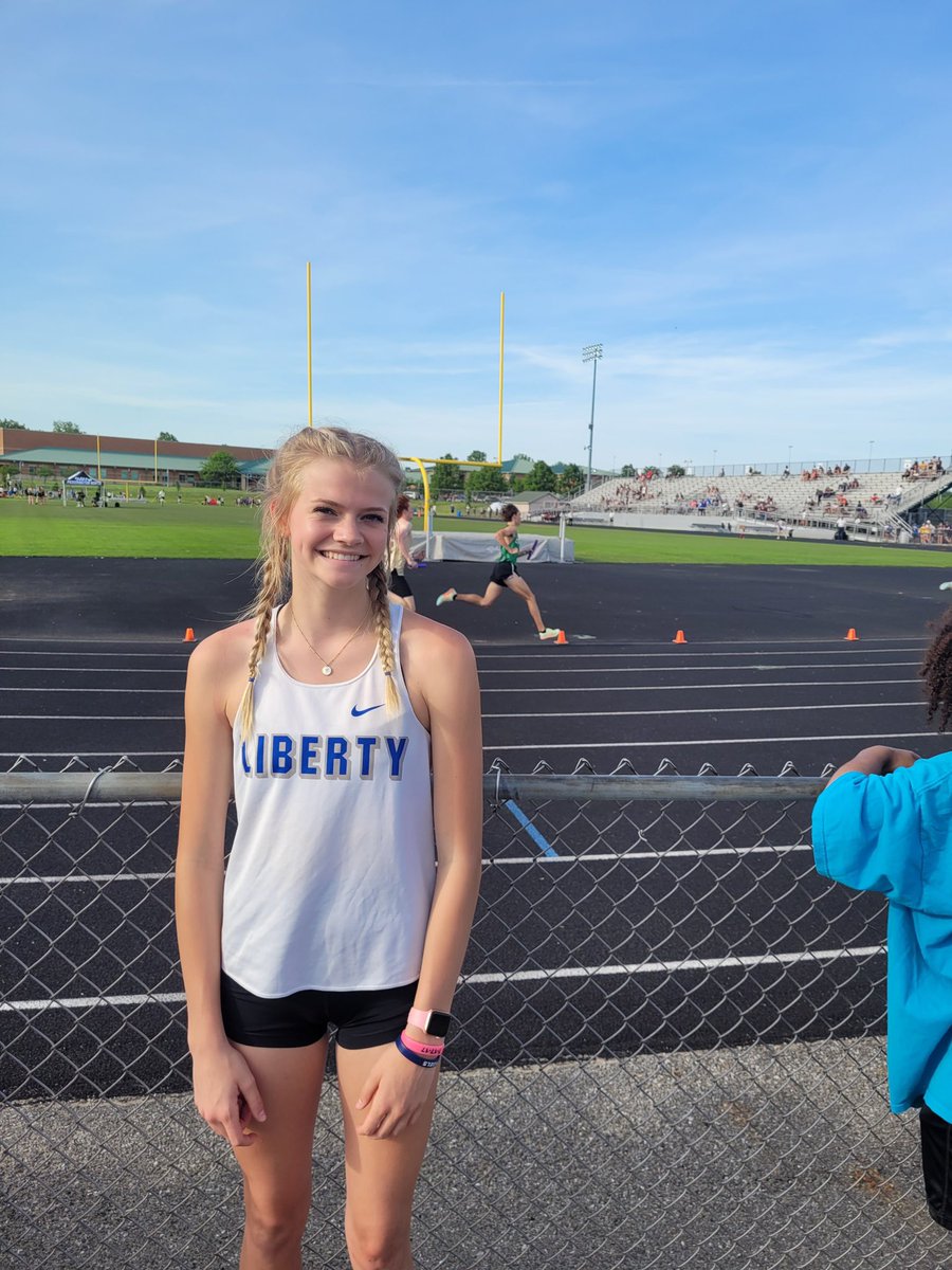 OLHSGtrack's tweet photo. Congratulations to @camrynthompsonn finishing 3rd and qualifying to states for the second year in a row for High Jump! #OLHSTF22 @LHSAthleticDept https://t.co/HVVXBXA9kj