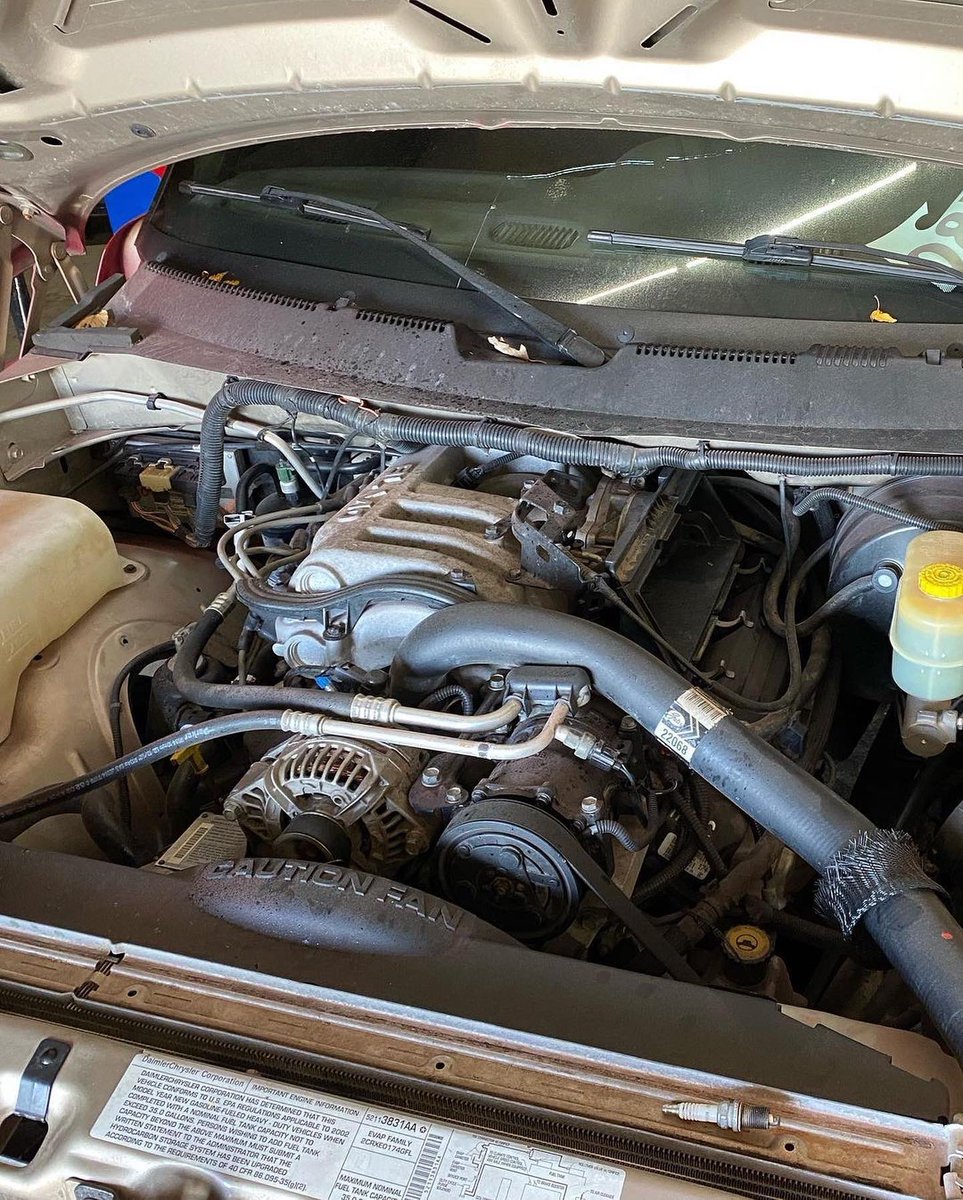 FASSFuel's tweet photo. Goodbye V10, hello built 24V Cummins🔥 Our friends @freedomspeedfab gave this 2nd Gen a whole new lease on life! https://t.co/RkrLBqjAsb