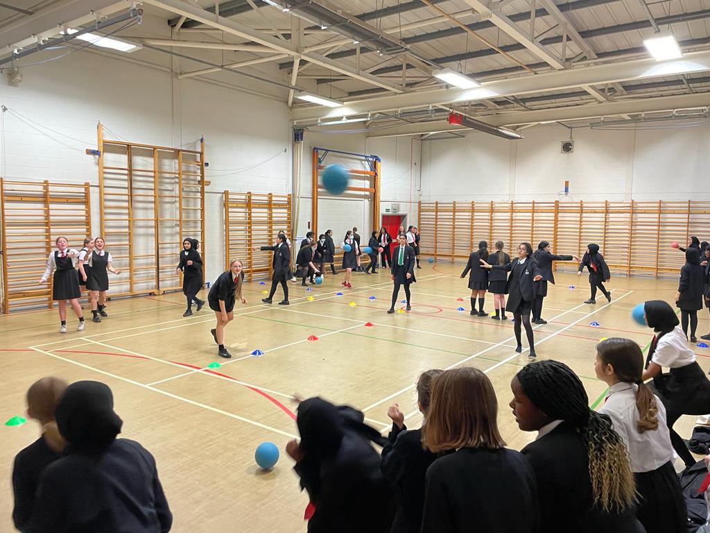 HollyLodgeLiver's tweet image. Another 51 year 8 students taking part in physical activity during Sports Leaders lunchtime dodgeball session! @Liverpool_SSP @PTIEducation  @youthsportstrust #hollylodgelife #expecttoachieve #HLSA #HLsportsacademy