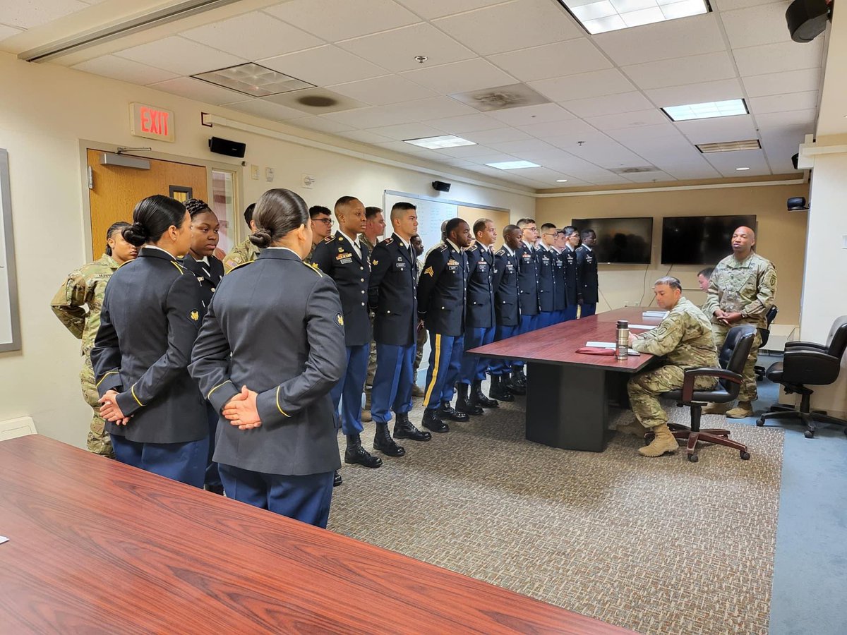 Centurion7ABN's tweet photo. The Day of the Promotion Board for 16 Soldiers. A significant achievement in these Soldier's careers and a testament to their commitment, mastery of their duties and skills, and leadership capabilities. Centurion 7

#DAYOFTHEPROMOTIONBOARD
#SERVICETOTHELINE
#CENTURIONSOLDIERS https://t.co/AxoK1aaFW3