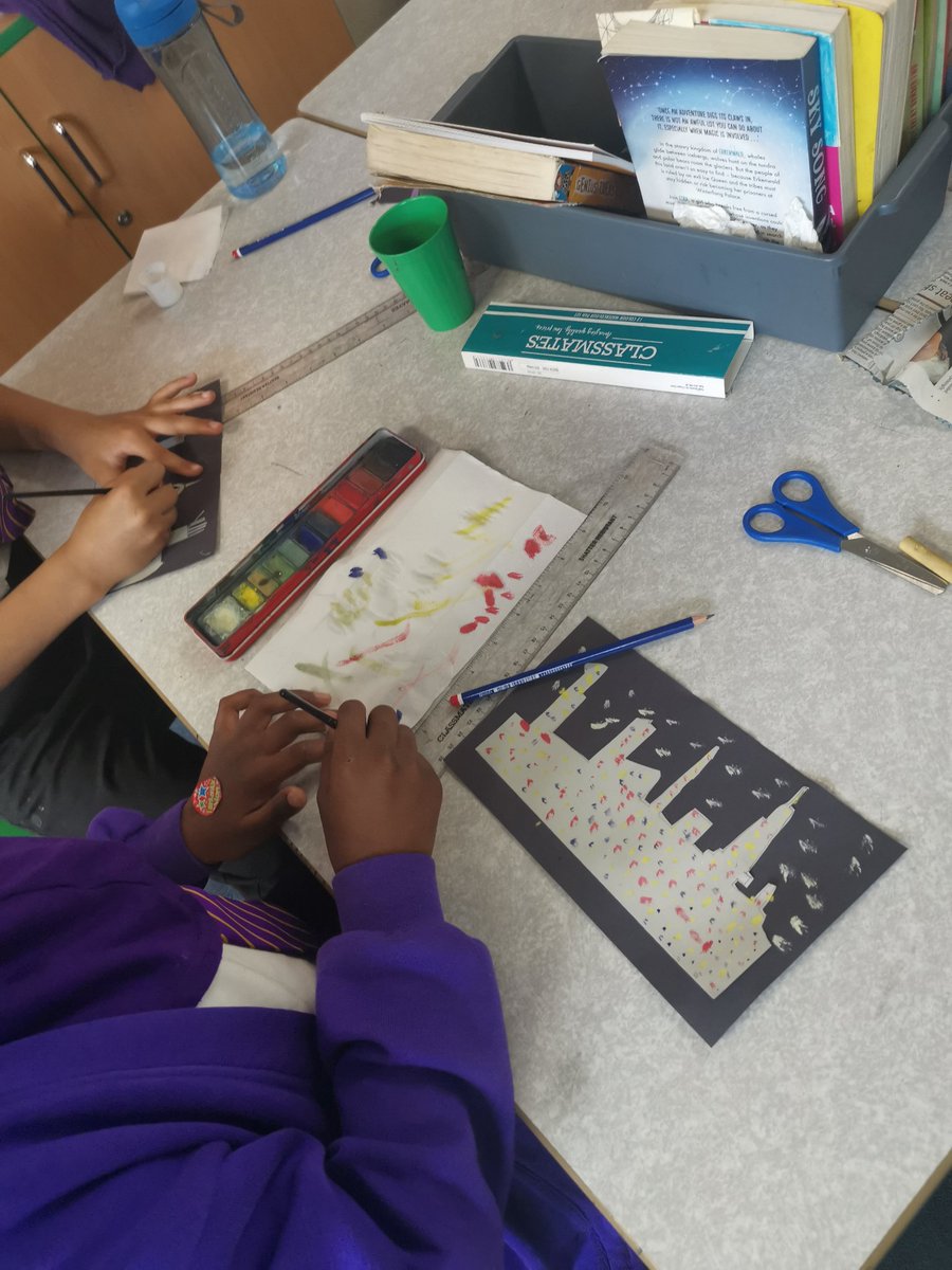 KingsleyLpool's tweet photo. #class5GA are learning about the Liverpool skyline and mindfully developing our art skills #KeepLearning #kingsleyartists #KingsleyWellbeing https://t.co/FYp0TsiX35