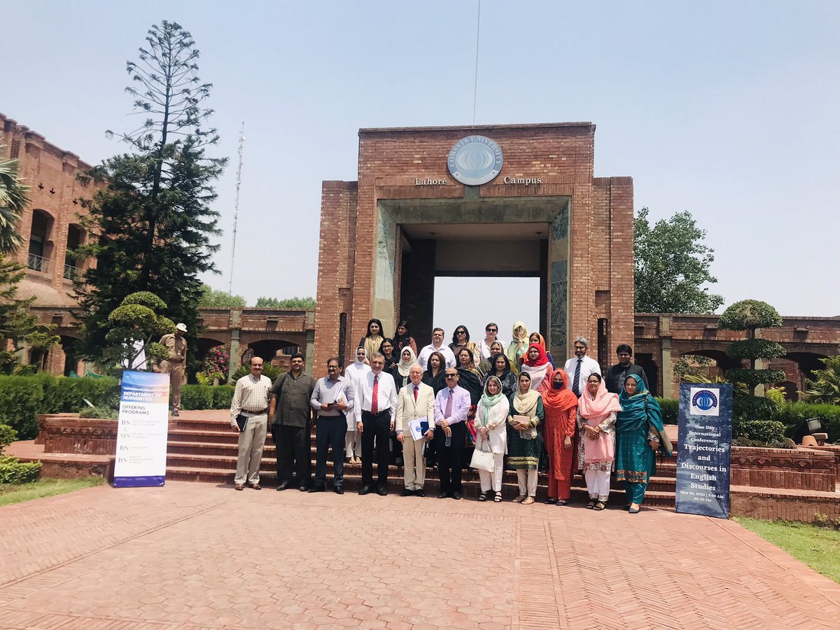 HMArshid1's tweet photo. Some  clicks from  Trajectories and discourses in English Studies conference 
#IECCL #COMSATS #internationalenglishconferencecomsatslahore #May26th #postercompetition #researchproposal #humanities #EnglishDepartment https://t.co/XYcr5hbIKa