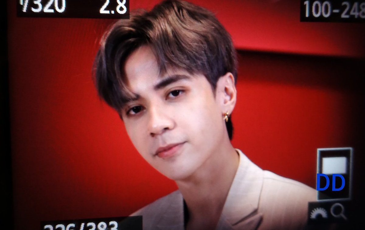 DD_MasterD's tweet photo. 220526 Review #KingLive #360DoSoiLivexMasterD 
#QuangHungMasterD #Muzik https://t.co/bMiQ7lnswN