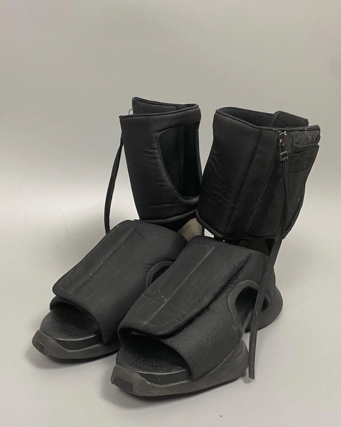 GRAILED on Twitter: × Rick Owens Clog Sandals from seller 'throat'. https://t.co/bGLmwYaApv" / X