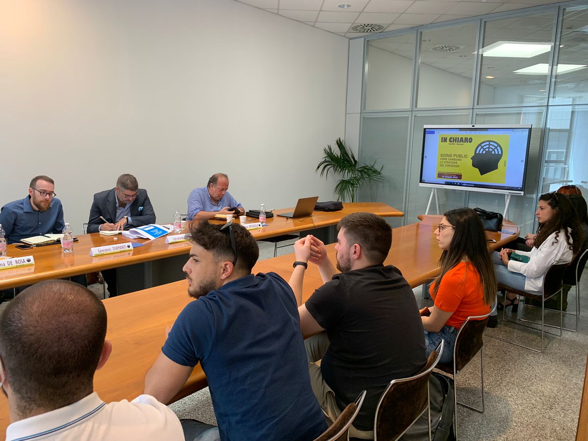 Università Salerno tweet media