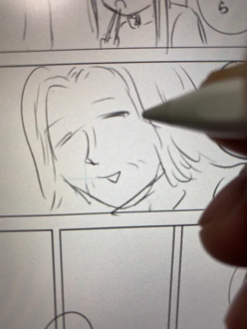 今夜もひ〜とり〜
漫画を描〜いてる〜

下描き終わったら一気にペン入れをするんだ…

さて明日は早番なのでヤクルト1000をキメて寝よう 