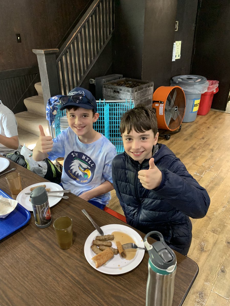 mrspanousis's tweet photo. Breakfast time! #IvyHillLeague #CampEdwards https://t.co/kO6BdoFCjA