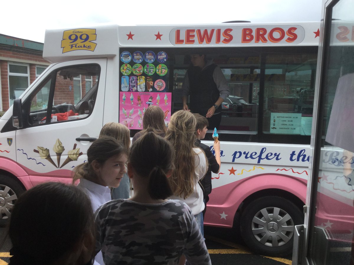 MeadowsideElder's tweet photo. It may have been raining outside but that didn’t stop @MeadowsideCPSch celebrating the Queen’s Platinum Jubilee today even the ice cream man came along.  Thanks to everyone who helped to organise our special lunch. #queensplatinumjubilee https://t.co/qceYjGUT2D