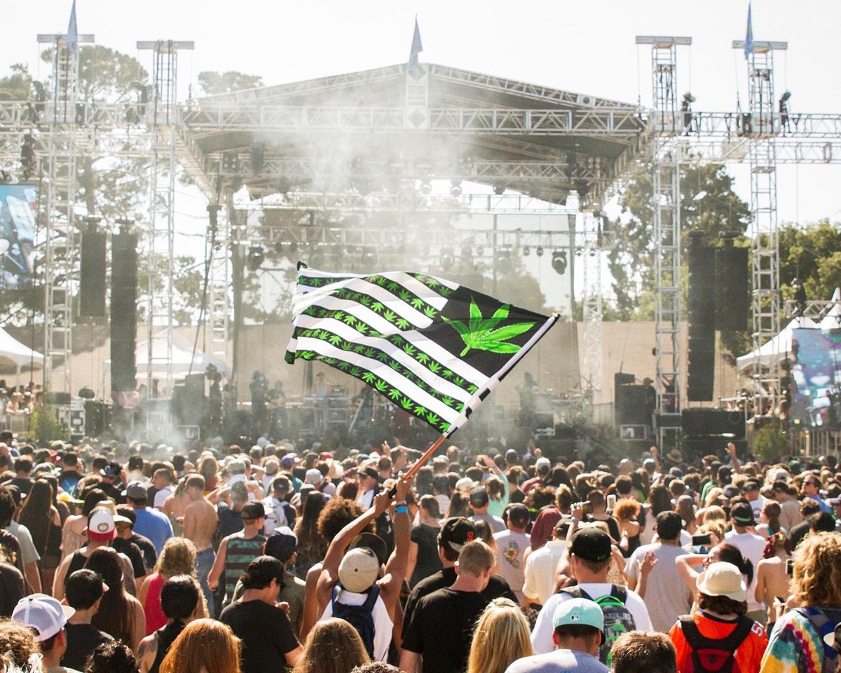 California Roots tweet media