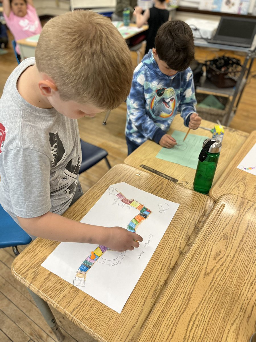 Mrs. Bondy tweet media