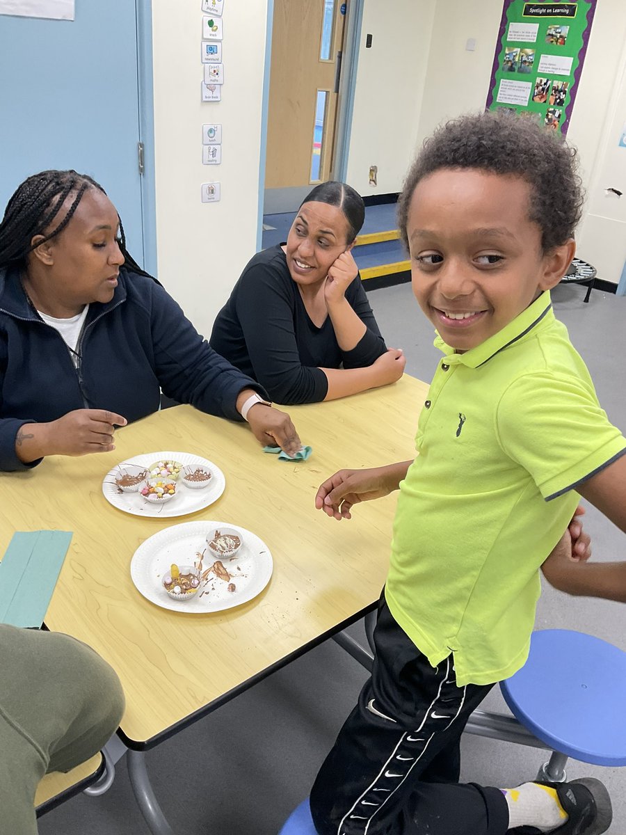 EastonLEAP's tweet photo. We had a visit from a chocolatier yesterday and everyone loved the experience! Carl showed our pupils where chocolate comes from, how it is made and then let everyone have a go at crafting their own sweets. Sooooo yummy! 😋🍫 https://t.co/bJbPz4rLNY