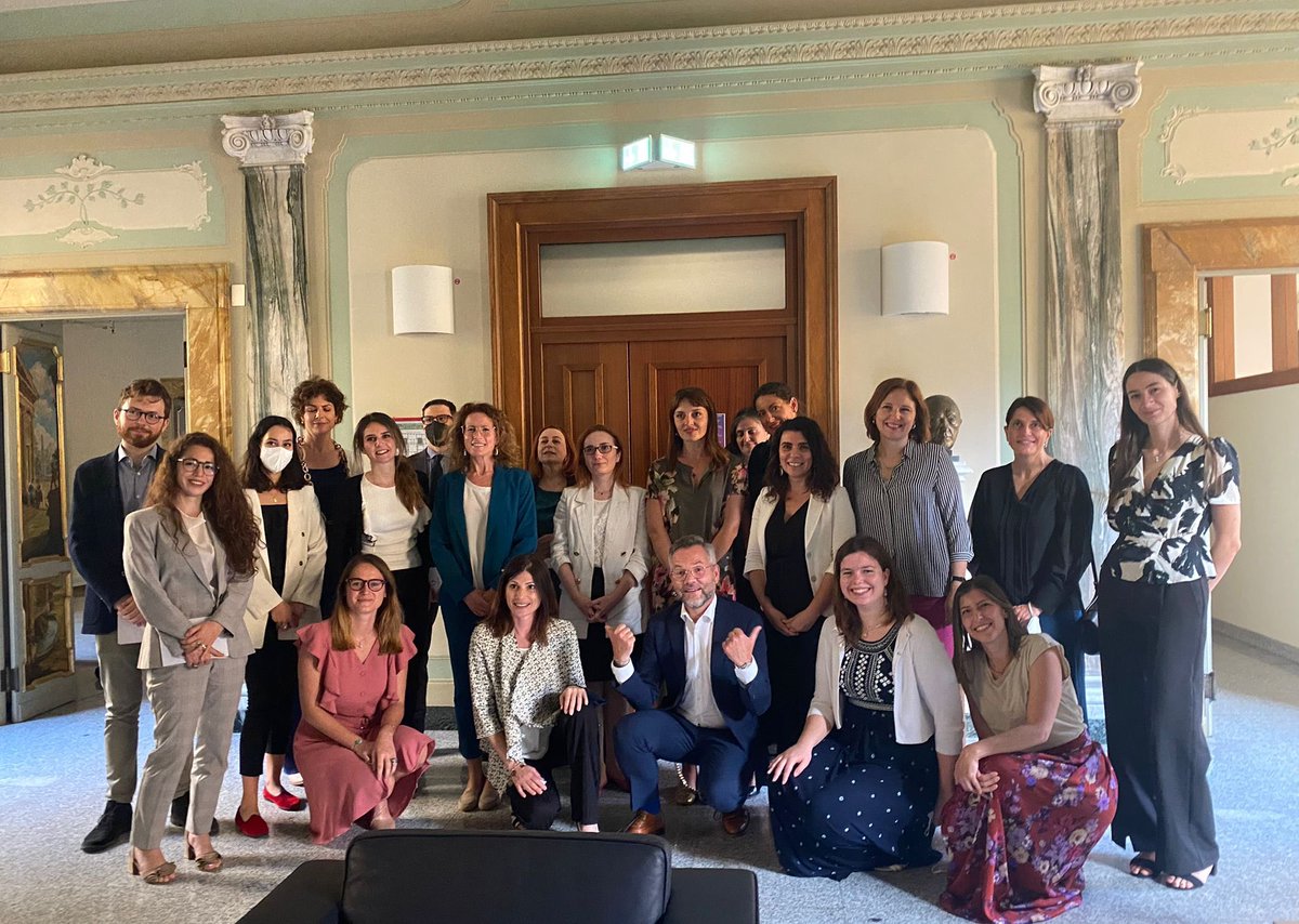 Yesterday at the German Embassy we had the pleasure of meeting <a href="/MiRo_SPD/">Michael Roth 🇪🇺🇺🇦🇮🇱🇬🇪</a> Chairman of the Foreign Affairs Committee of the Bundestag. Together we discussed about #Ukraine️, Russian aggression, EU reforms and gender equality.
Thanks to the German Embassy and to all participants !