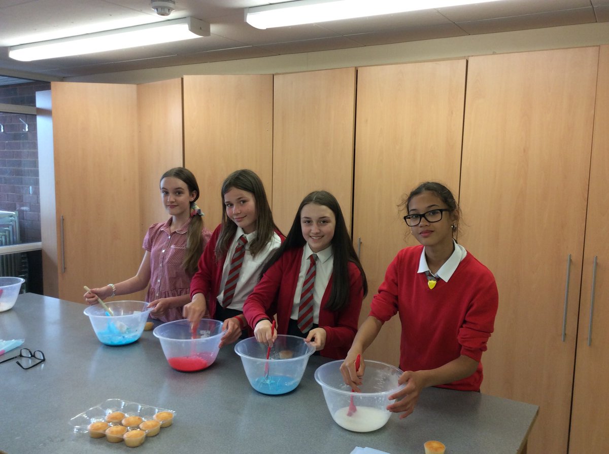 HolyFamilyYear6 tweet media