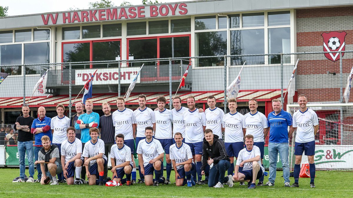 Het_Mediateam's tweet photo. Goed stel. (πΈ PWFoto) #hmv22 https://t.co/mFLmFHdHMm