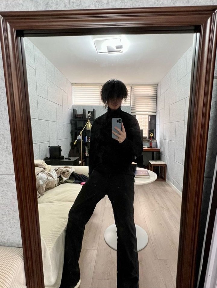 W8VES_TH's tweet photo. [🍍 IG Update]

🖤

#Feezy #Feezy飞贼 https://t.co/njiyLFzu5q