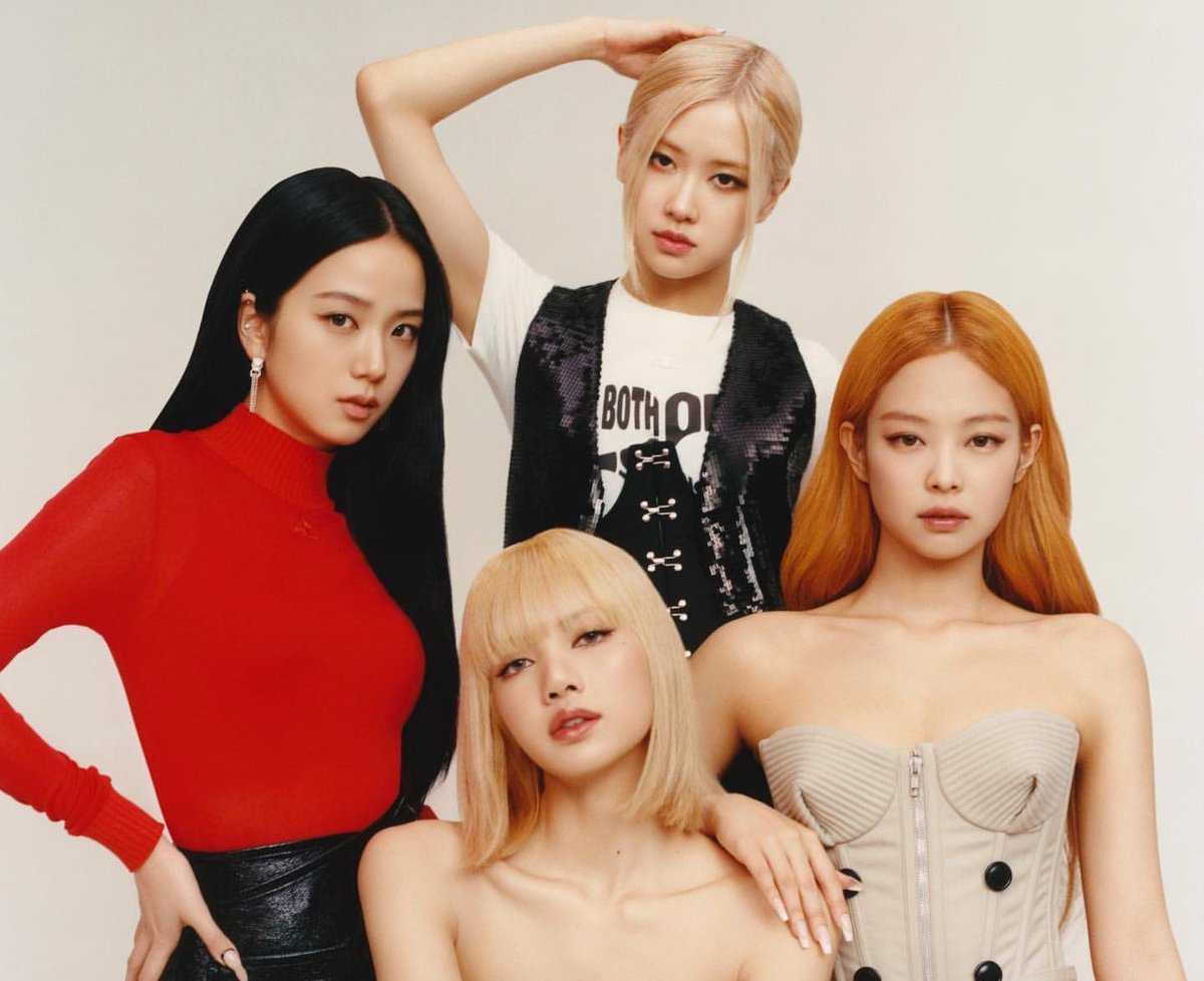 UpdateKGirls's tweet photo. 🚨 NÃO ESTAMOS PRONTOS! JENNIE confirmou que além do comeback, BLACKPINK se prepara para fazer uma turnê MUNDIAL. Queremos BRASIL! https://t.co/Gkcvpp6H4d