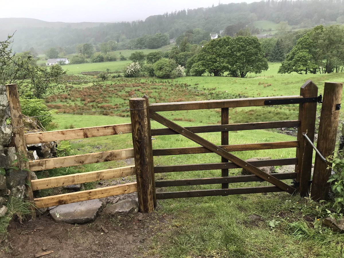 pattrace's tweet photo. In Torver again today doing access improvements. Towards the old Coniston railway Path. Will be easier to use now. #LakeDistrict @LakesRangers https://t.co/zW2BqulEOd