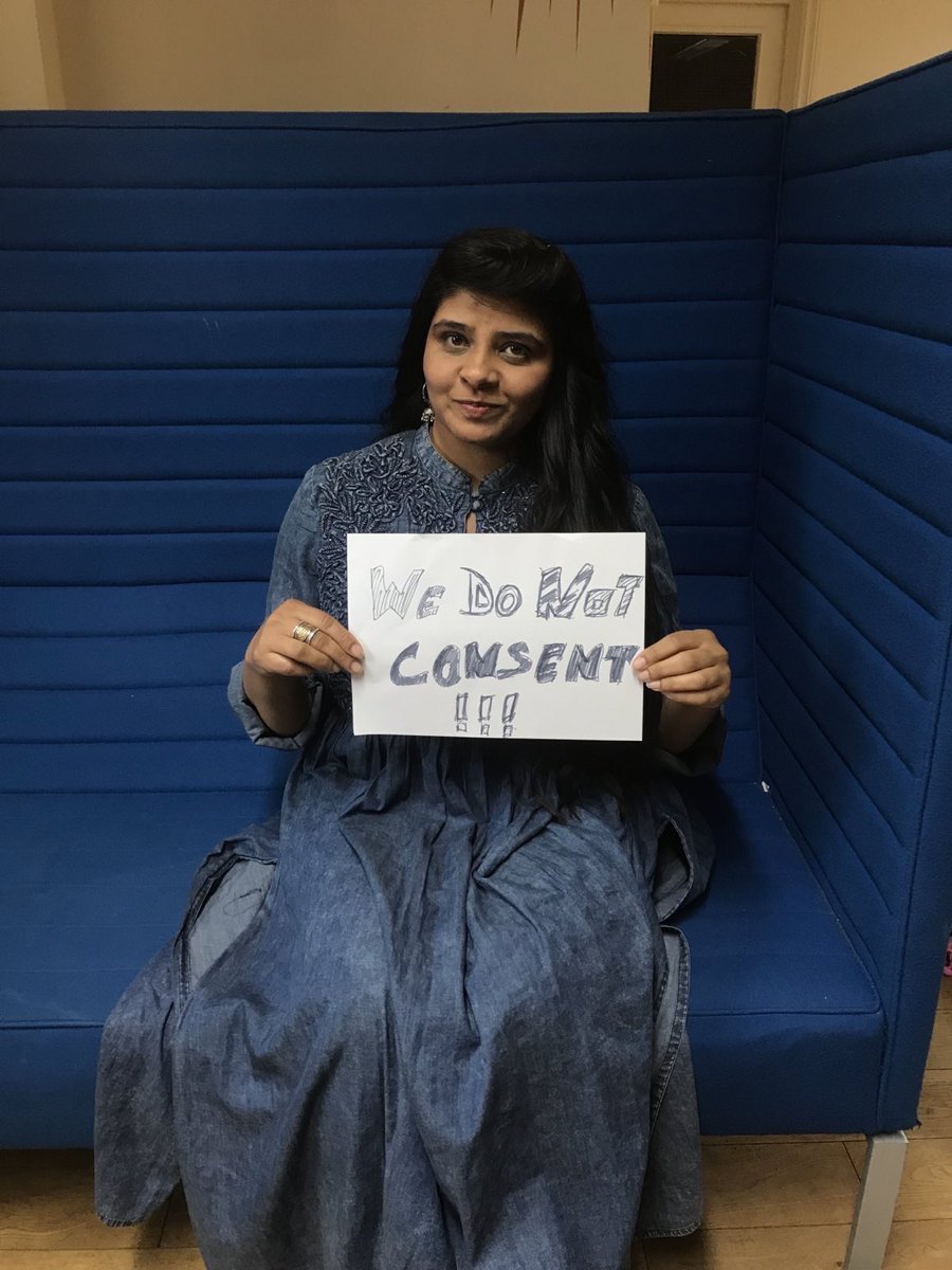 HackneyCopWatch's tweet photo. We also call on the entire Hackney community to join us in our social media campaign & post a photo of themselves holding a sign saying they withdraw consent from the punitive and carceral school policies in Hackney, alongside the hashtags #withdrawconsent #studentsnotsuspects https://t.co/0zBcQV8BCw