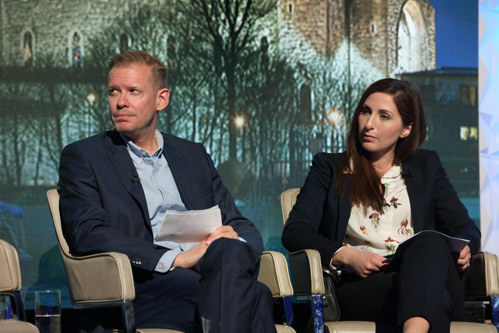 TG4TV's tweet photo. An seisiún deireanach - Aistriú Digiteach á phlé ag Neil Bennett, Nergiz Nora Westerbergh, @AleBaracchini, @mika_lavonen, @SVTKristian &amp; István Pálffy-Orbán 

#CIRCOM2022 @CIRCOMRegional https://t.co/Ezu5Rw6JmA