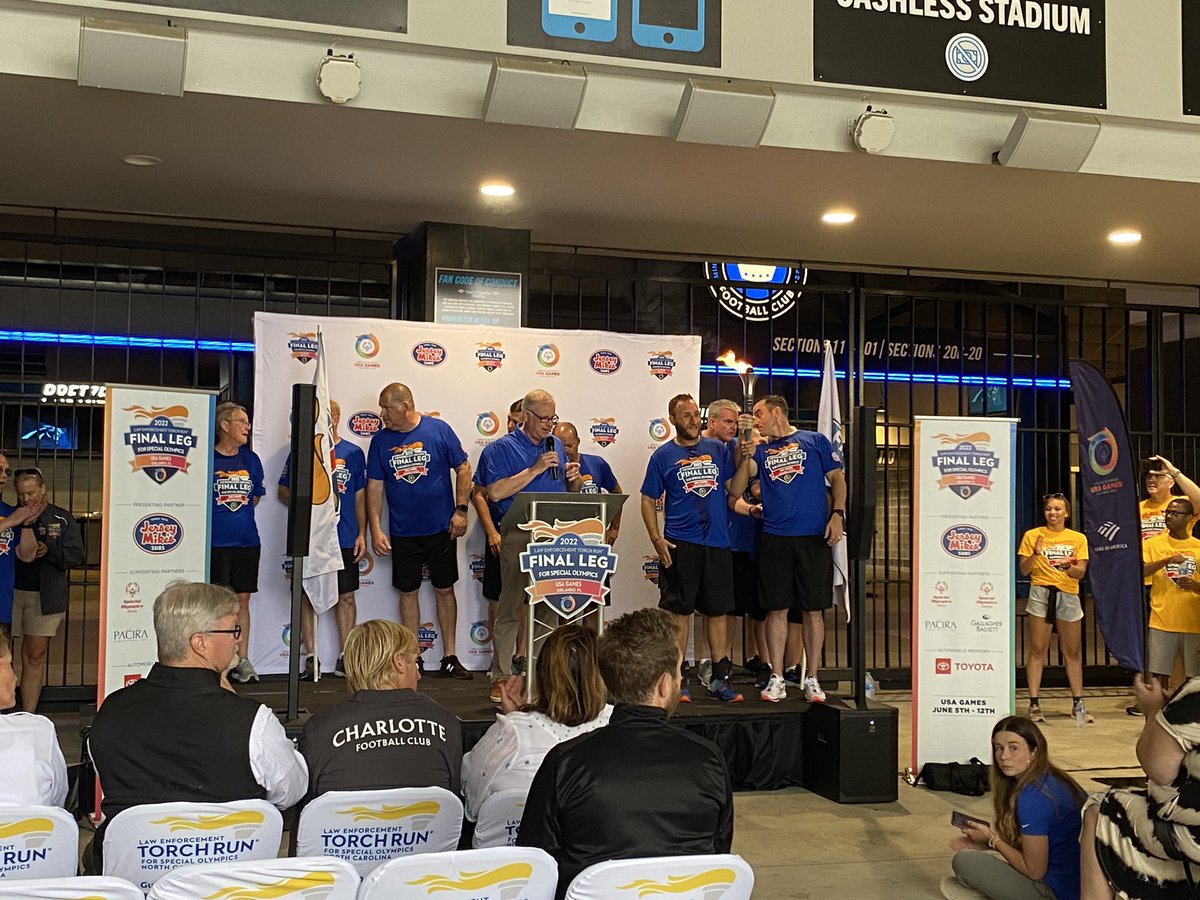 psujenn's tweet photo. Such a fun experience this morning cheering on these awesome athletes at @SpecialOlympics NC Torch Run alongside my @BankofAmerica teammates! #SpecialOlympics #IWorkforBofA https://t.co/E5r7INaOGf