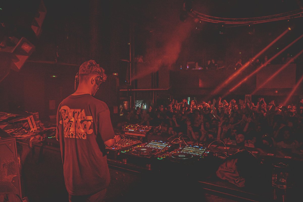 INPUT Dance Club tweet media