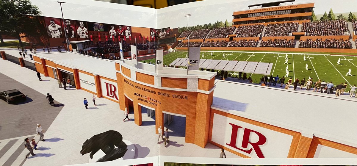 naim_cheeks9's tweet photo. #AGTG after a great talk with @Coach_CPadilla i am blessed to receive a(n) offer from Lenoir-ryhne🐻🖤❤️! https://t.co/2kgH4w0hfn