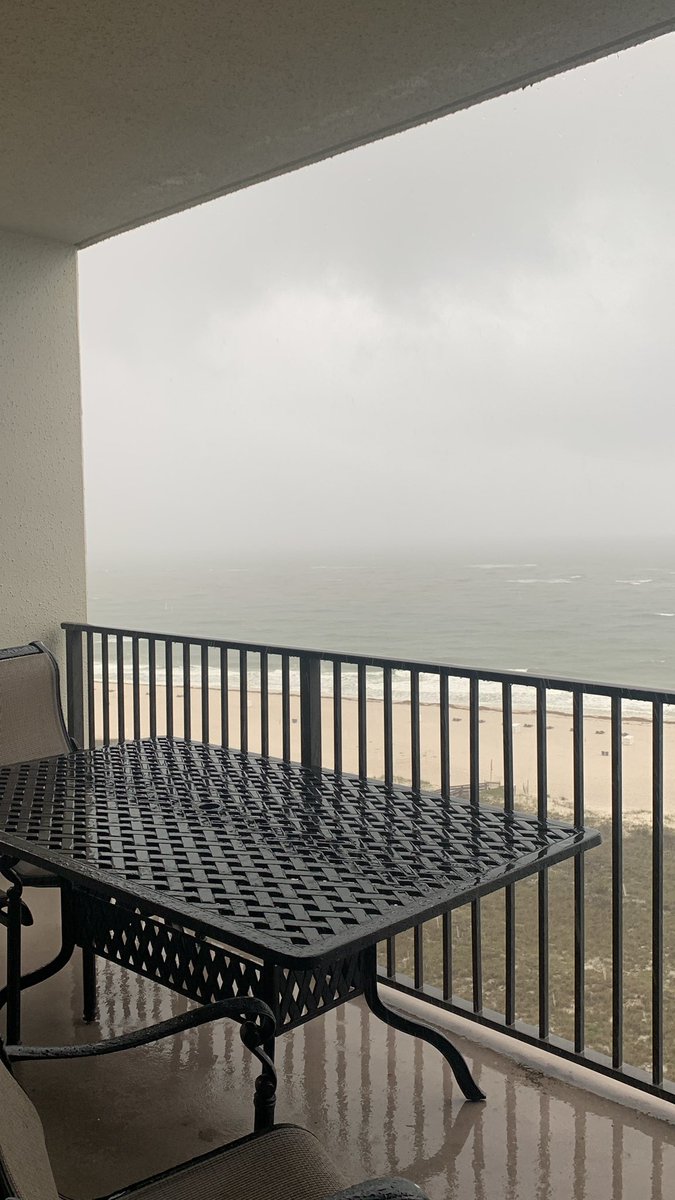 hadeneason's tweet image. Good morning Will!! I’m at the beach, it’s rainy and dreary, so I will see you live at 2pm!!! #nosun #insideactivity