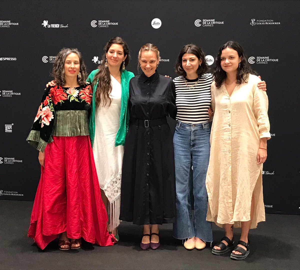 Talento mexicano en Cannes! Las realizadoras Fernanda Tovar, Magali Rocha y Carolina Corral en compañía de <a href="/Daniela_MichelC/">Daniela Michel</a> y <a href="/AvaCahen/">Ava Cahen</a> en la proyección especial de cortometrajes del FICM en la <a href="/semainecannes/">Semaine de la Critique</a>.