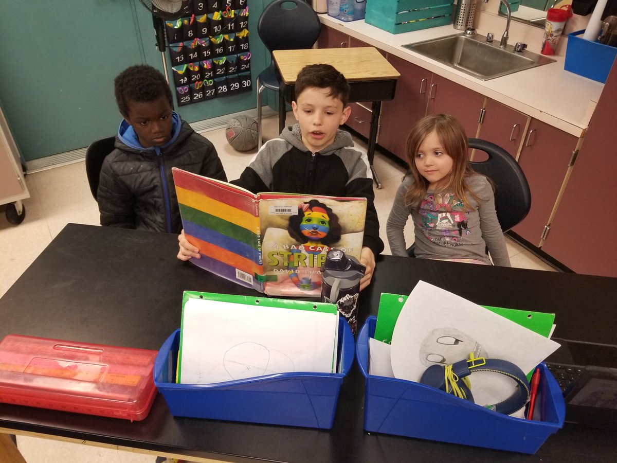 liskaybee's tweet photo. Wednesday learning buddies! These kids love their time with their buddies! @WHSTEMAcademy https://t.co/SzeqaqyzFL