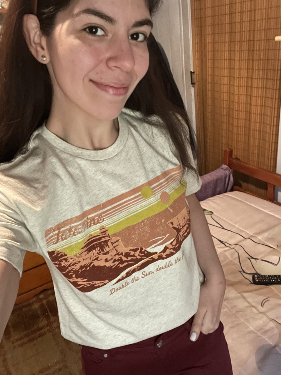 ganocj's tweet photo. Traveling to Tatooine today for another day of #SWCatHome. Plus it’s Obi Wan Kenobi Eve!!!!!!! https://t.co/ZM8autQ5rp