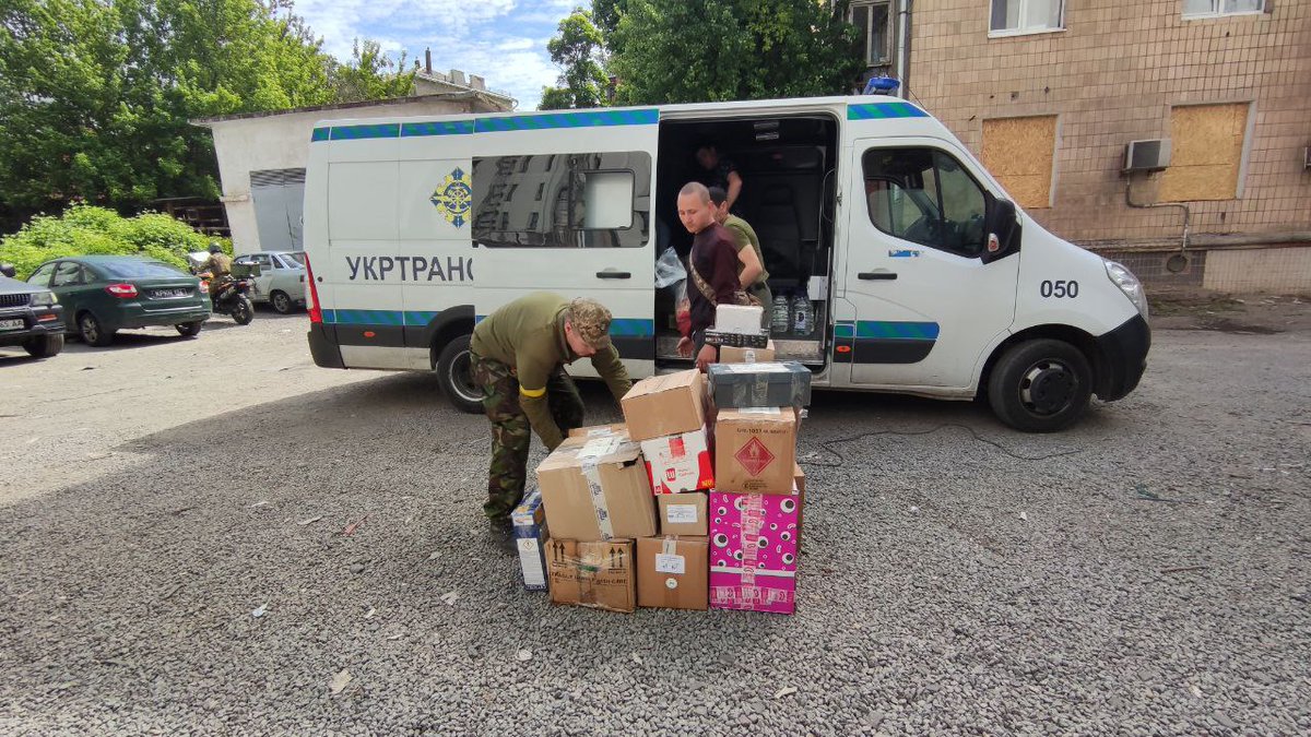 nc_poltava's tweet photo. 📦 Пакунки для наших військових з підрозділу "Кракен", вже відправились до Харкова.
🙌 Дякуємо всім, хто долучився до збору та "Укртрансбезпеці" за наданий транспорт.

💊🥾Збір допомоги триває:

➡️ м. Полтава, вул. Європейська 63

💳 Карта:
4149437866791757
(Зубкова А.В.) https://t.co/T29RfJiKns