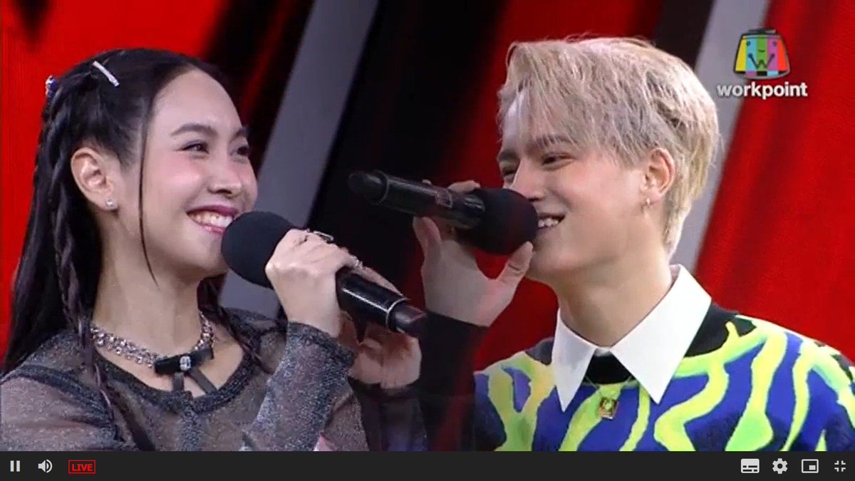PhakamatF's tweet photo. งือออ...ดีใจเปิดมาเจอน้อนร้องพอดี😍🥰💕
#ร้องข้ามกำแพงxIceParis #icepariss #thewallsong https://t.co/jxEfKVc20o