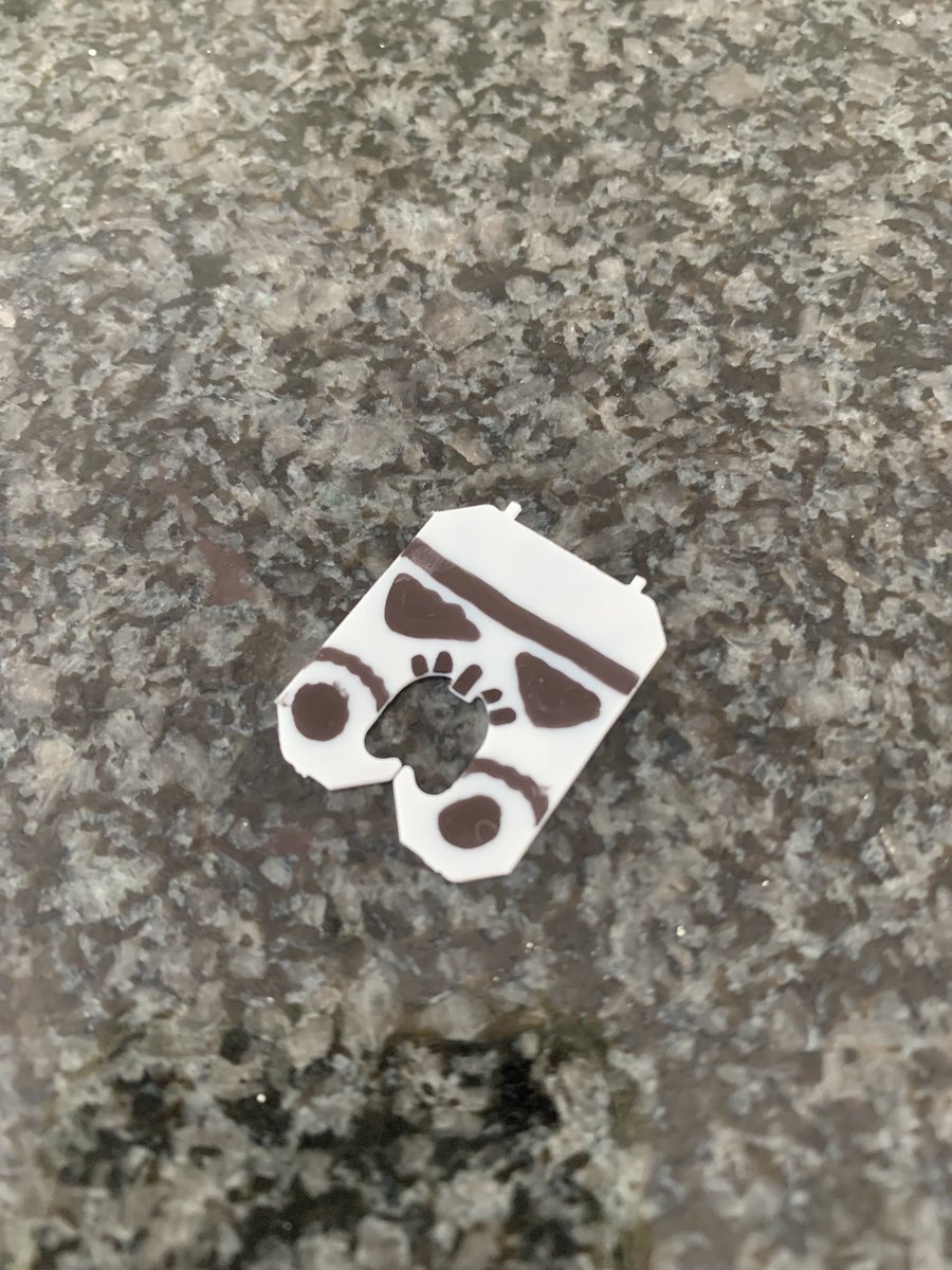 twitandrewking's tweet image. And if you are bored with a Sharpie you can make it into a Mandalorian logo or Stormtrooper… #BreadClip